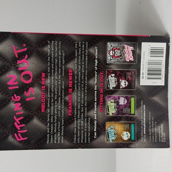 Monster High Book 1 - Picture 2 of 3